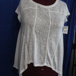 White top  cap sleeves